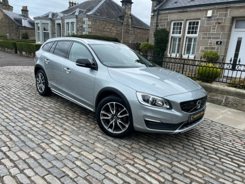 Volvo V60  2.4 D4 Lux Nav Estate 5dr Diesel Auto AWD Euro 6 (