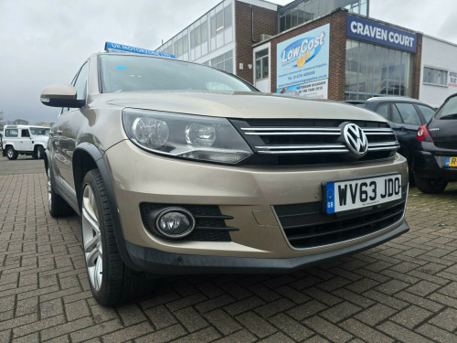 Volkswagen Tiguan  2.0 TDI BlueMotion Tech SE 4WD Euro 5 (s/s) 5dr