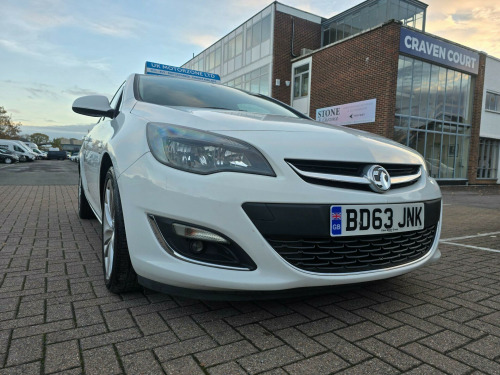 Vauxhall Astra  1.6 16v SRi Euro 5 5dr