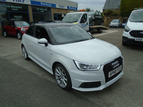 Audi A1  1.0 TFSI S LINE NAV 3 DOOR