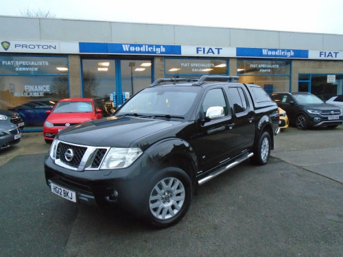 Nissan Navara  3.0 dCi V6 Outlaw