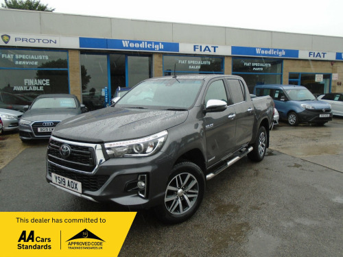 Toyota Hi-Lux  2.4 D-4D Invincible X