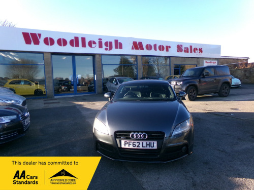 Audi TT  2.0 TDI Black Edition 