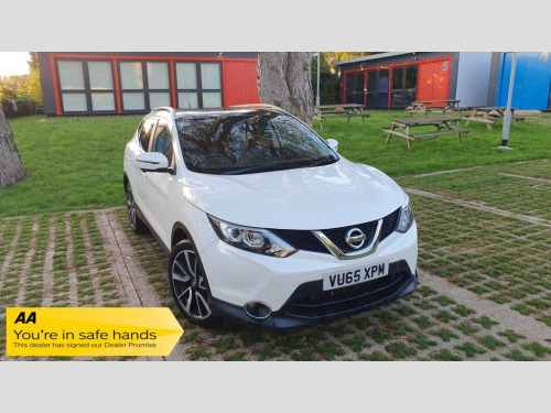 Nissan Qashqai  1.6 dCi Tekna SUV 5dr Diesel XTRON 2WD Euro 6 (s/s