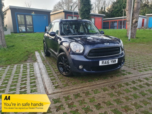 MINI Countryman  2.0 Cooper D SUV 5dr Diesel Auto Euro 5 (112 ps) 1