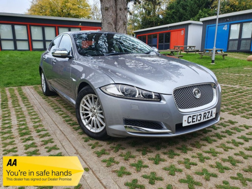 Jaguar XF  2.2d SE Business Saloon 4dr Diesel Auto Euro 5 (s/