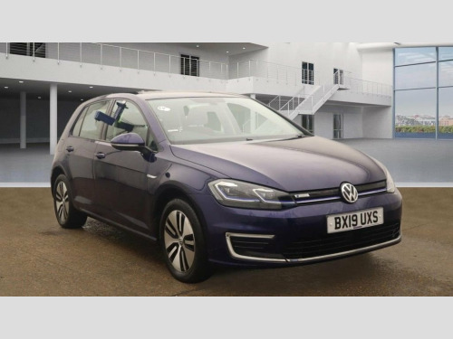 Volkswagen Golf  35.8kWh e-Golf Hatchback 5dr Electric Auto (136 ps