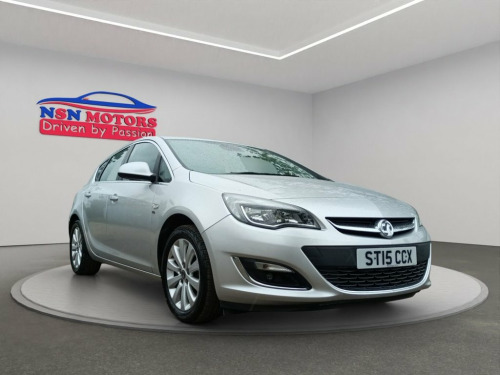 Vauxhall Astra  2.0 CDTi Elite Hatchback 5dr Diesel Auto Euro 5 (1