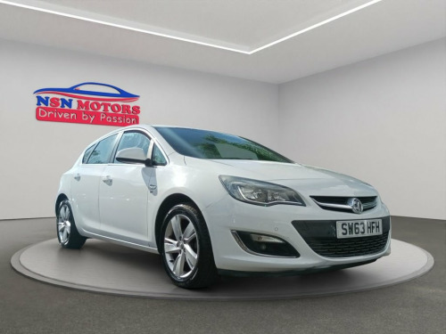 Vauxhall Astra  1.6 16v SRi Hatchback 5dr Petrol Auto Euro 5 (115 