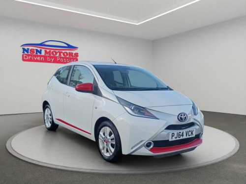 Toyota AYGO  1.0 VVT-i x-play Hatchback 5dr Petrol Manual Euro 