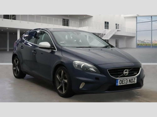 Volvo V40  1.6 D2 R-Design Lux Nav Hatchback 5dr Diesel Manua 