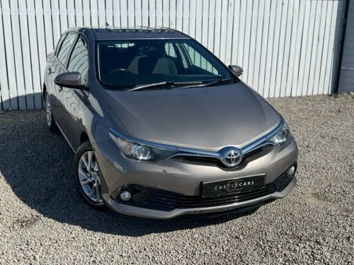 Toyota Auris  1.6 D-4D Business Edition Hatchback 5dr Diesel Man