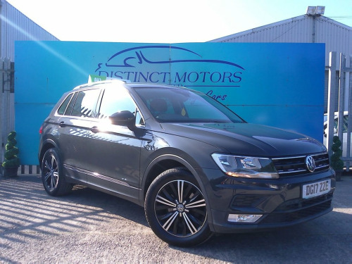 Volkswagen Tiguan  2.0 SE NAV TDI BMT 5d 148 BHP 1 FORMER OWNER+6 VW 