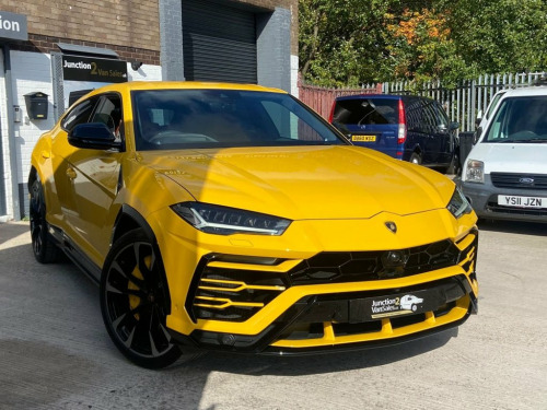 Lamborghini URUS  0l d  0 BHP