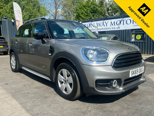 MINI Countryman  2.0 Cooper D Classic SUV 5dr Diesel Manual ALL4 Eu