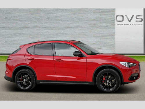 Alfa Romeo Stelvio  2.0 2.0 Turbo Petrol 200hp Awd Nero Edizione