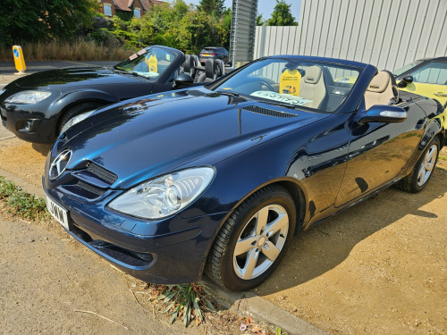 Mercedes-Benz SLK SLK280 3.0 SLK280 Convertible 2dr Petrol 7G-Tronic (222 g/km, 231 bhp)