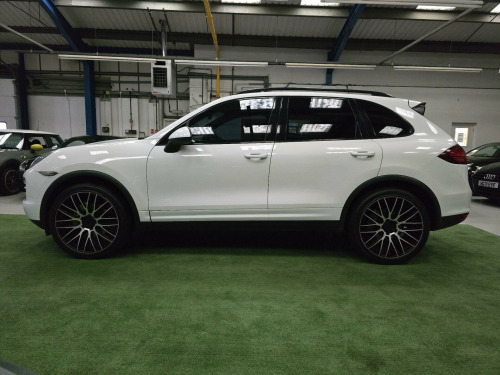 Porsche Cayenne  3.0 TD V6 Tiptronic 4WD Euro 5 (s/s) 5dr