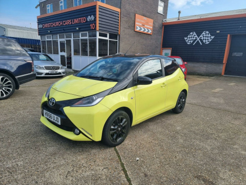 Toyota AYGO  1.0 VVT-i x-cite 3 Yellow Bi-Tone Euro 6 5dr