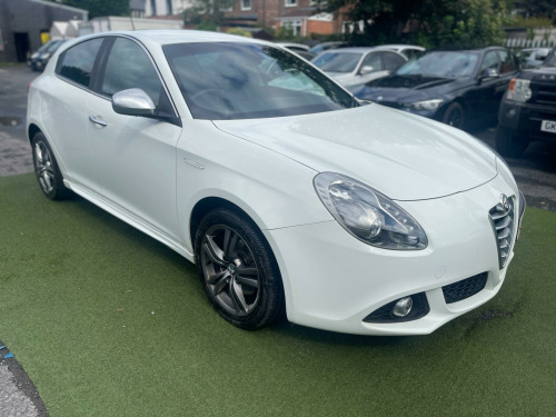Alfa Romeo Giulietta  2.0 JTDM-2 Exclusive Euro 5 (s/s) 5dr