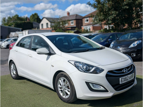 Hyundai i30  1.6 CRDi Blue Drive Active Euro 5 (s/s) 5dr