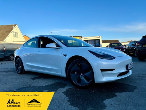 Tesla Model 3  STANDARD RANGE PLUS