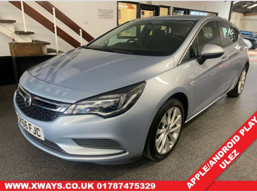 Vauxhall Astra  1.4 DESIGN 5d 99 BHP Vauxhall + One Private Owner