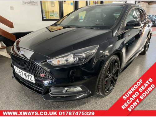 Ford Focus  2.0T EcoBoost ST-3 Hatchback 5dr Petrol Manual Eur