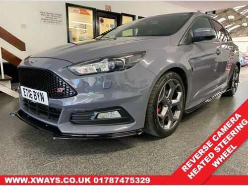 Ford Focus  2.0T EcoBoost ST-3 Hatchback 5dr Petrol Manual Eur