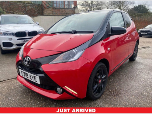 Toyota AYGO  1.0 VVT-i x-cite 4 Red Bi-Tone Hatchback 5dr Petro 