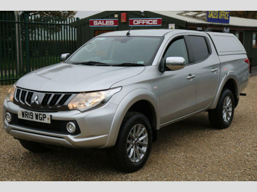 Mitsubishi L200  2.4 DI-D DC Titan 4WD Euro 6 4dr