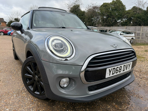 MINI Hatch  1.5 Cooper Steptronic Euro 6 (s/s) 3dr 