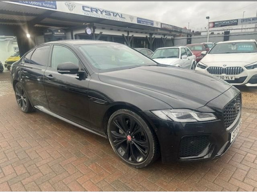 Jaguar XF  2.0 D200 MHEV R-Dynamic SE Saloon 4dr Diesel Auto 