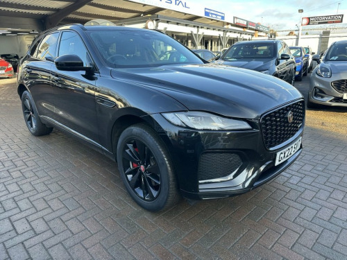 Jaguar F-PACE  2.0 D200 MHEV R-Dynamic Black SUV 5dr Diesel Auto 