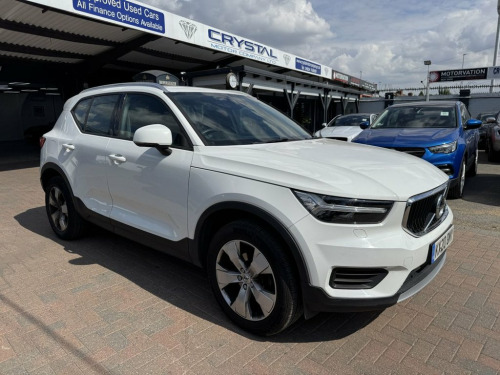 Volvo XC40  1.5 T3 Momentum SUV 5dr Petrol Auto Euro 6 (s/s) (