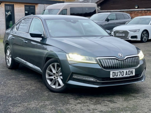 Skoda Superb  1.4 TSI iV 13kWh SE Technology Hatchback 5dr Petro