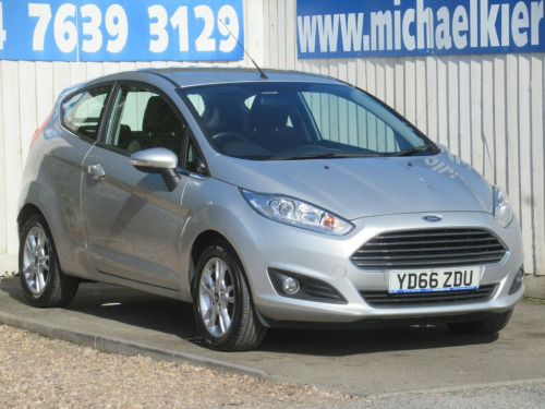 Ford Fiesta  1.25 Zetec Hatchback 3dr Petrol Manual Euro 6 (82 