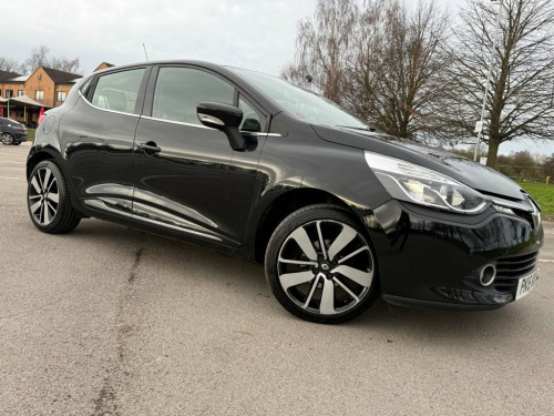 Renault Clio  0.9 TCe Dynamique S MediaNav Hatchback 5dr Petrol 