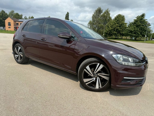 Volkswagen Golf  1.6 TDI SE Nav Hatchback 5dr Diesel DSG Euro 6 (s/