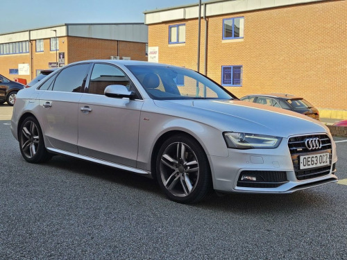 Audi A4  2.0 TDI S line Saloon 4dr Diesel S Tronic quattro 