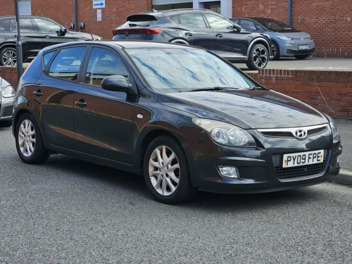 Hyundai i30  1.4 Comfort Hatchback 5dr Petrol Manual Euro 4 (10