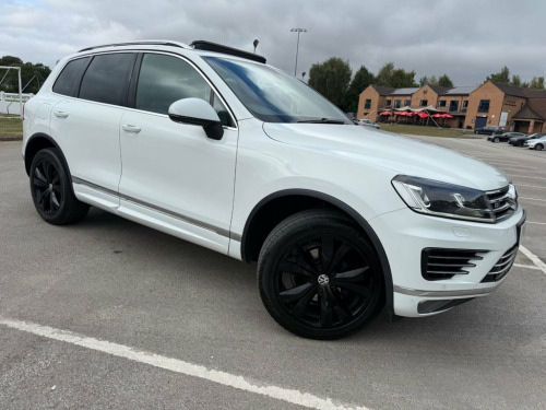 Volkswagen Touareg  3.0 TDI V6 BlueMotion Tech R-Line SUV 5dr Diesel T