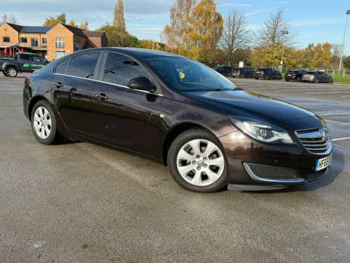 Vauxhall Insignia  2.0 CDTi ecoFLEX Design Nav Hatchback 5dr Diesel M