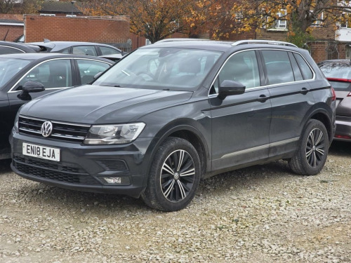 Volkswagen Tiguan  2.0 TDI SE Navigation SUV 5dr Diesel DSG 4Motion E