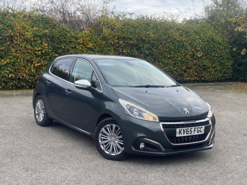 Peugeot 208  1.2 PureTech Allure Hatchback 5dr Petrol Manual Eu