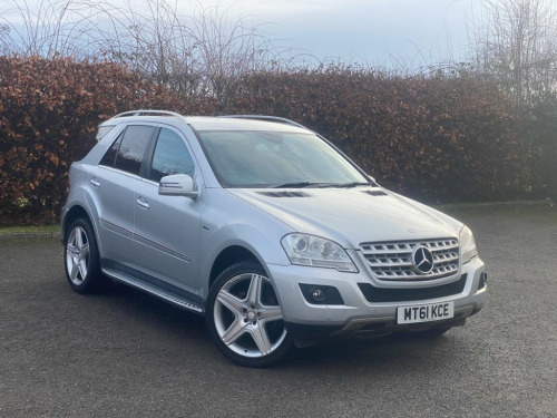 Mercedes-Benz M-Class ML350 3.0 ML350 CDI V6 BlueEfficiency Sport SUV 5dr Dies