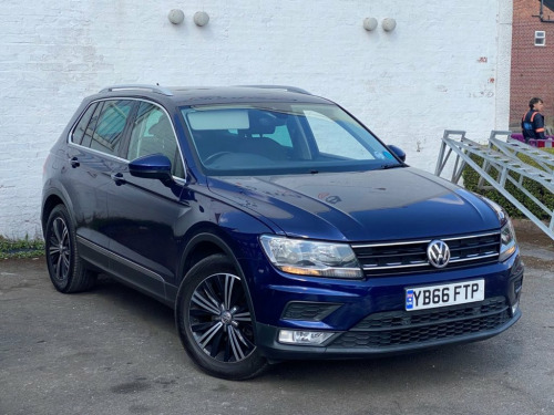 Volkswagen Tiguan  2.0 TDI BlueMotion Tech SE Navigation SUV 5dr Dies