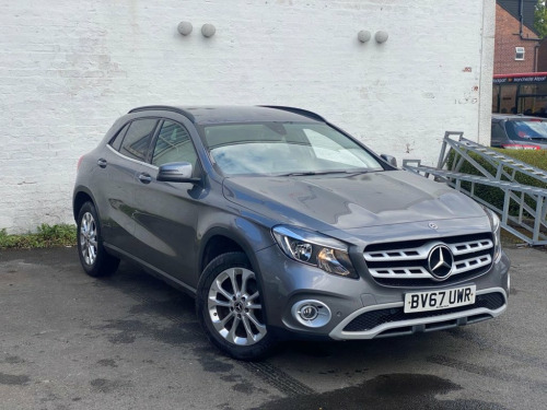 Mercedes-Benz GLA-Class  2.1 GLA200d SE (Executive) SUV 5dr Diesel Manual E