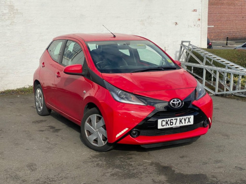 Toyota AYGO  1.0 VVT-i x-play Hatchback 5dr Petrol Manual Euro 
