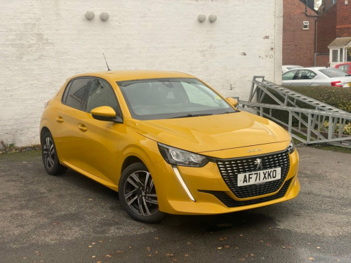 Peugeot 208  1.2 PureTech Allure Hatchback 5dr Petrol Manual Eu